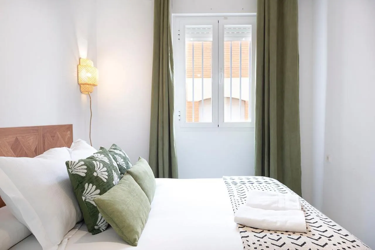 Apartment Alohamundi Escuelas Pias Seville